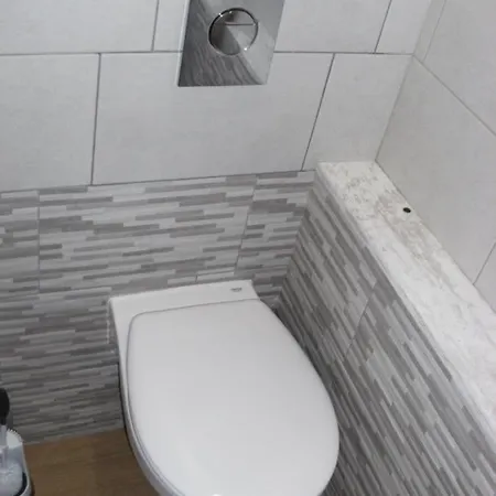 Apartamento Vic 2.4 *